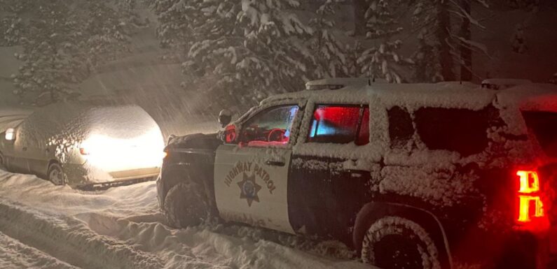 Сильний снігопад у США спричинив транспортний колапс 