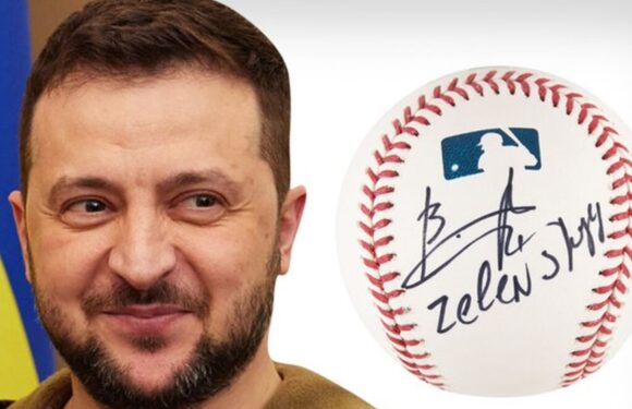 У США бейсбольний м’яч з автографом Зеленського продали на аукціоні за 50 000 доларів