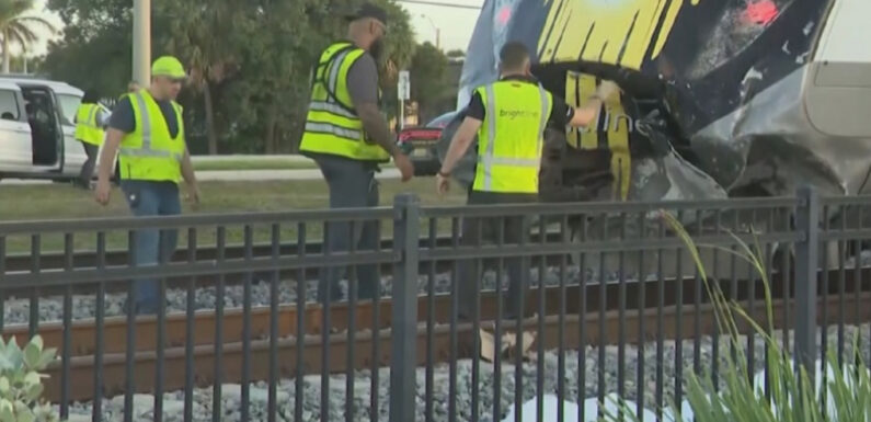 У Флориді під час зіткнення зі швидкісним поїздом загинув водій (+Відео)