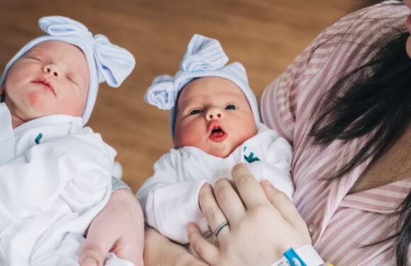 Жінка з двома матками народила близнюків в різні дні